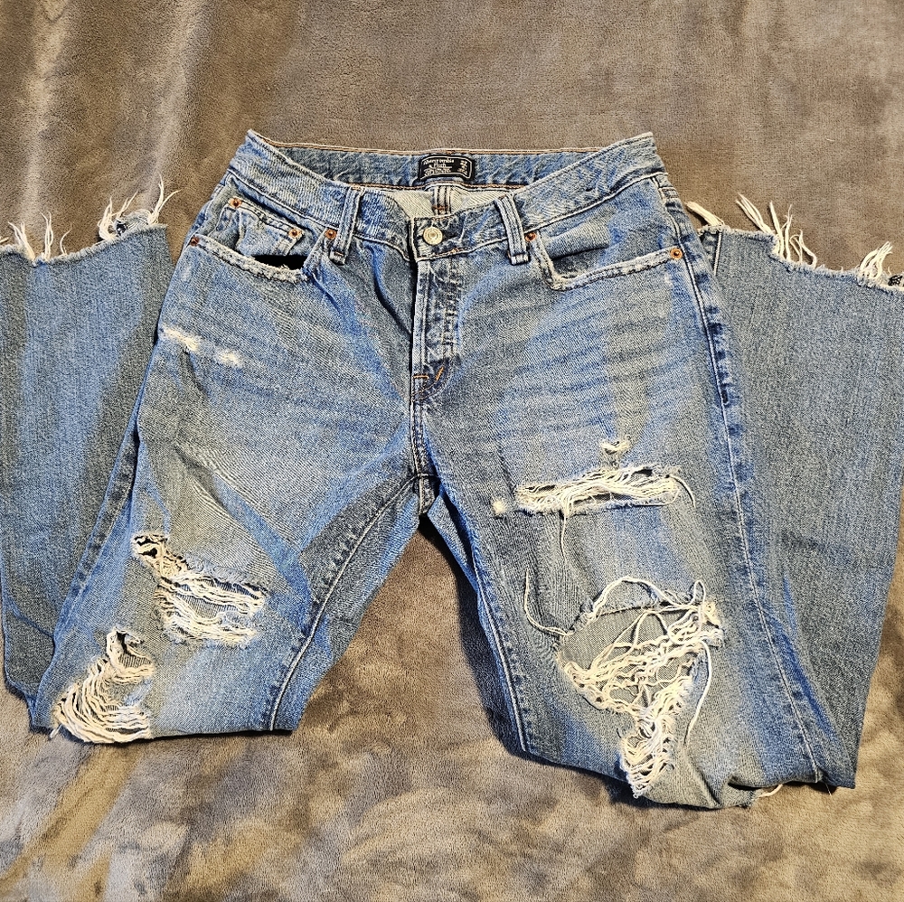 Low Rise Boyfriend Jeans - A&F